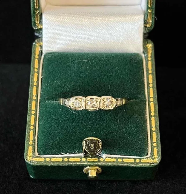 1920s Early Single Cut Diamond Trilogy Ring