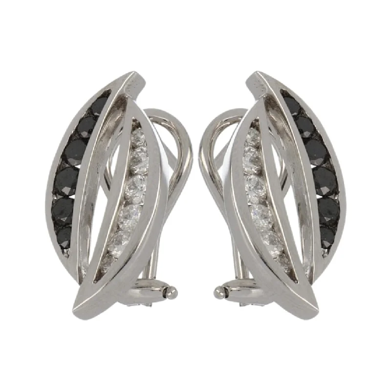 Black Diamond Earrings (Black Diamond 0.64 cts. White Diamond 0.5 cts.)