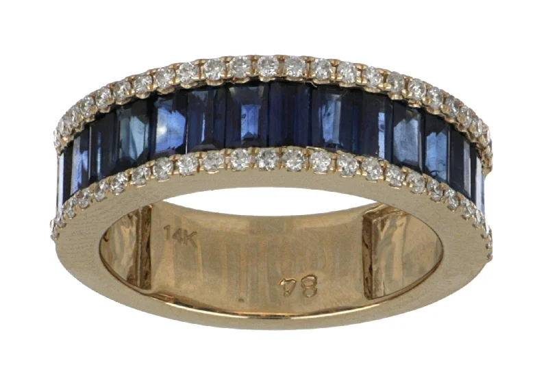 Blue Sapphire Ring (Blue Sapphire 2.58 cts. White Diamond 0.31 cts)