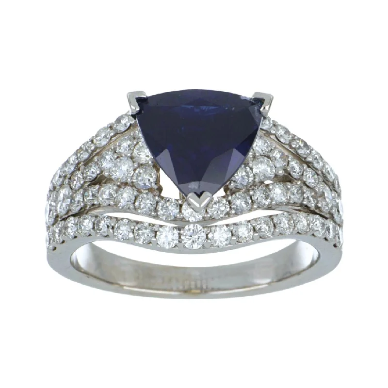 Blue Sapphire Ring (Blue Sapphire 2.70 cts. White Diamond 1 ct.)