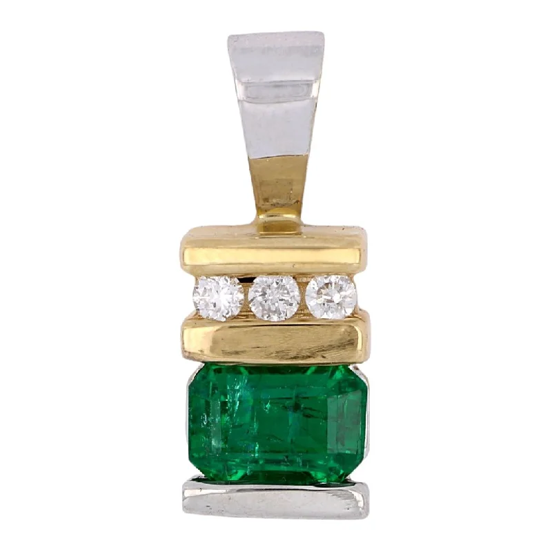 Emerald Pendant (Emerald 1.26 cts. White Diamond 0.13 cts.)