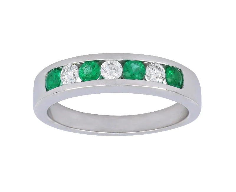 Emerald Ladies Ring (Emerald 0.39 cts. White Diamond 0.27 cts.)