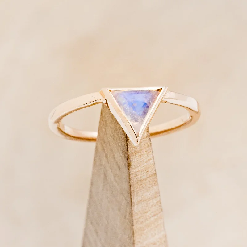 "JENNY FROM THE BLOCK" - TRIANGLE CABOCHON CUT MOONSTONE ENGAGEMENT RING