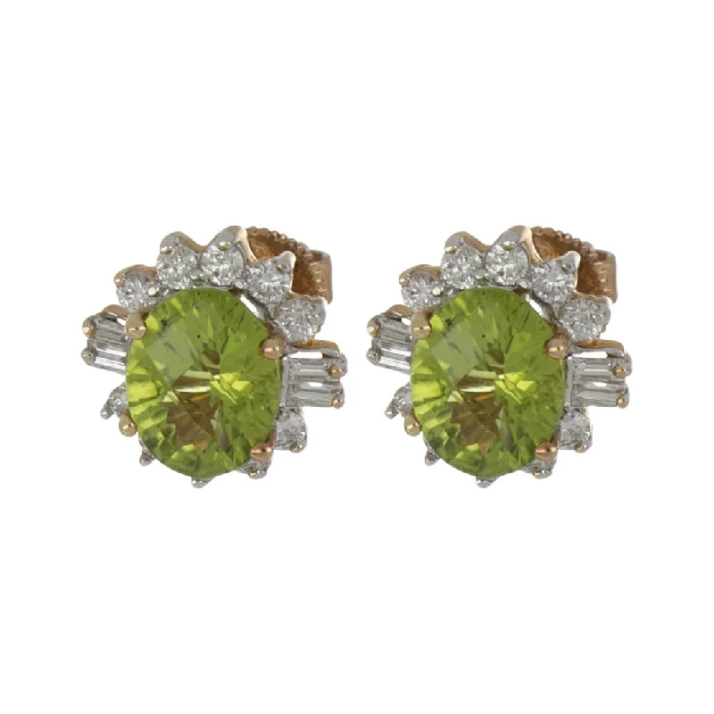 Peridot Earrings (Peridot 3.4 cts. White Diamond 0.61 cts. White Diamond 0.21 cts.)