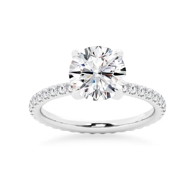 Round Cut Engagement Ring