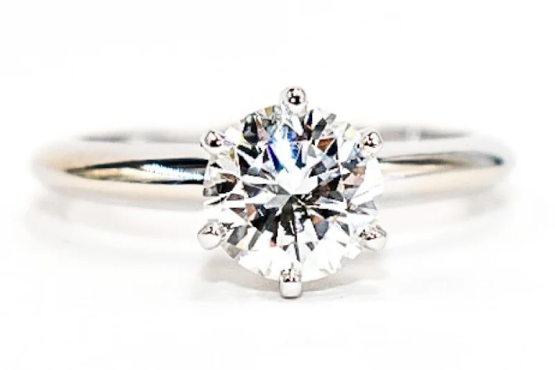 Round Diamond Solitaire Engagement Ring