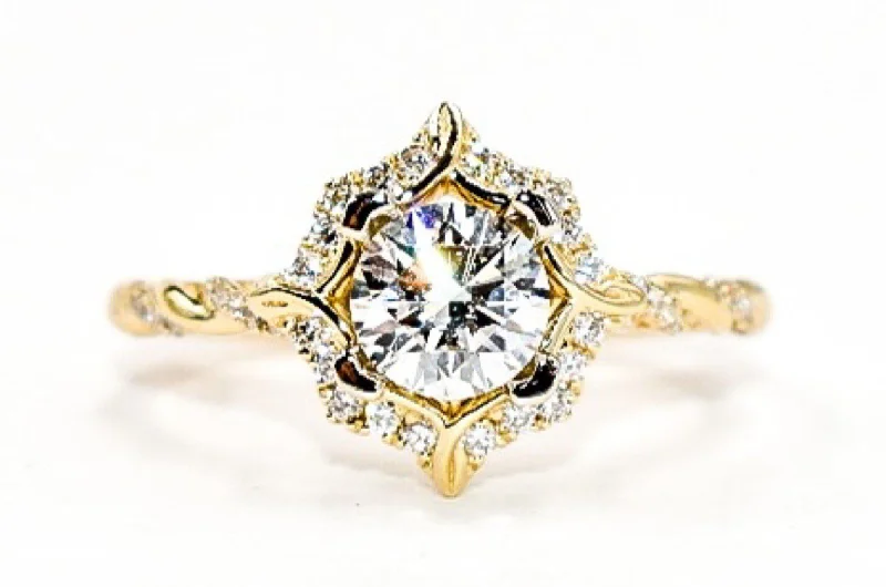 Round Diamond Vintage Halo Engagement Ring