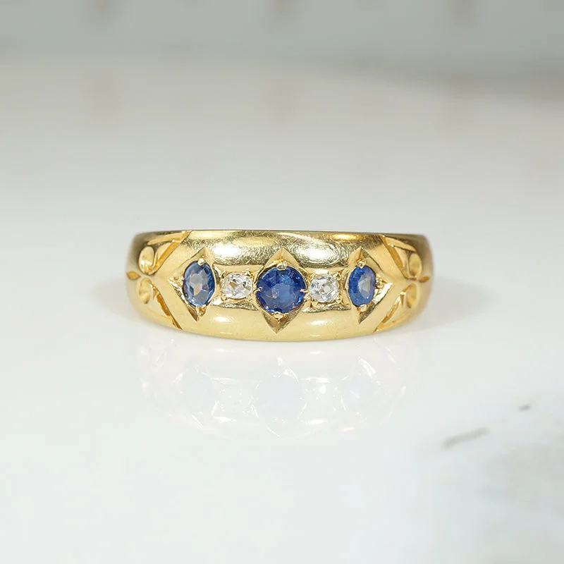 Endearing Edwardian Sapphire & Diamond 18ct Band