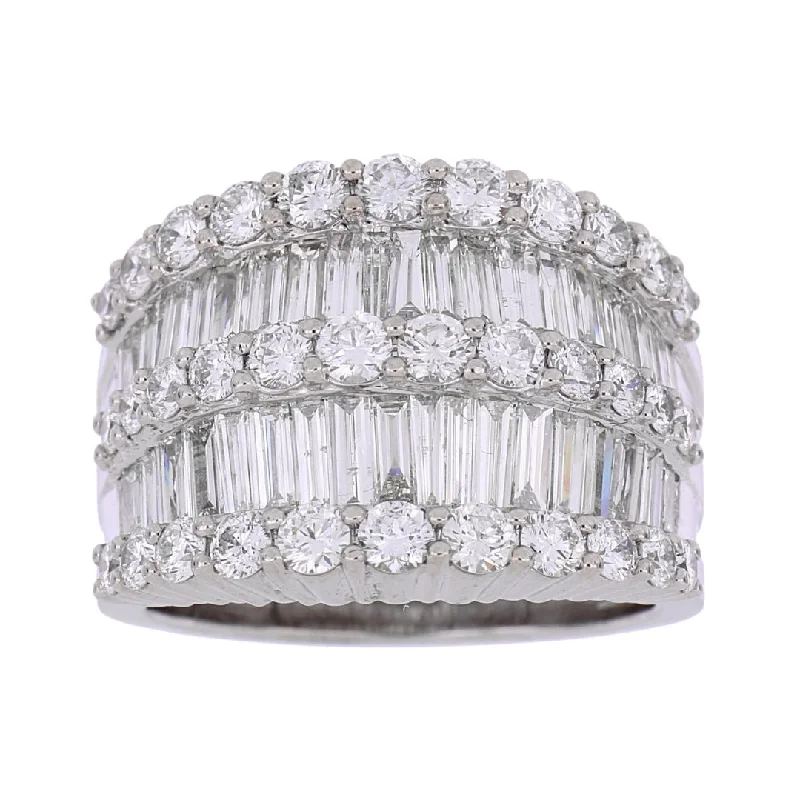 White Diamond Ring (White Diamond 1.67 cts. White Diamond 2.02 cts.)