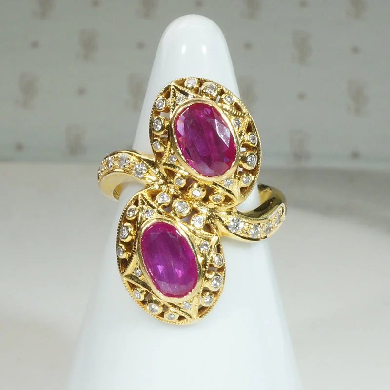 Wild Ruby & Diamond 1960s Toi et Moi Ring