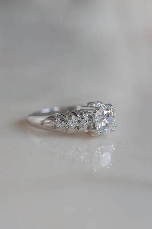 READY TO SHIP: Silvestra in 14K white gold, moissanite 6mm, moissanites, RING SIZE 4.5 - 7.5 US