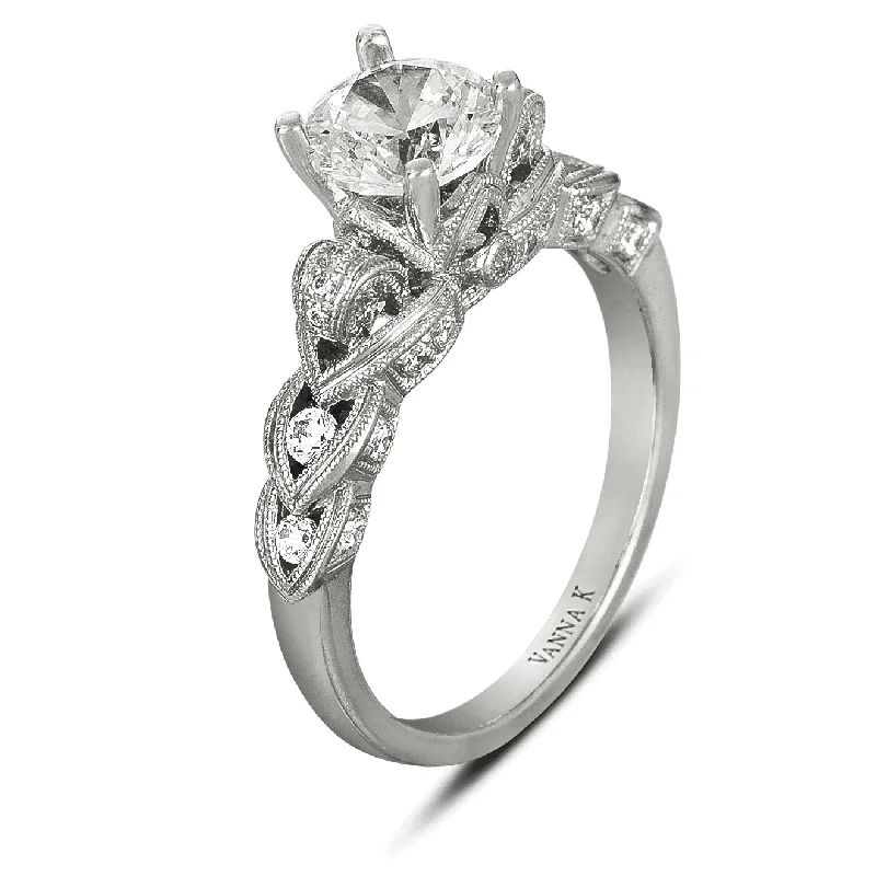 18K White Gold Diamond Engagement Ring