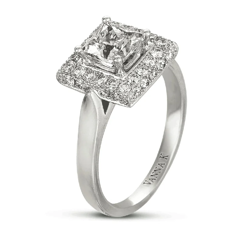 18K White Gold Diamond Engagement Ring