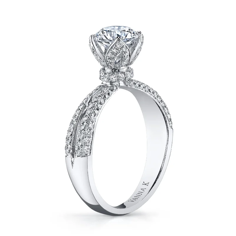 18K White Gold Diamond Engagement Ring