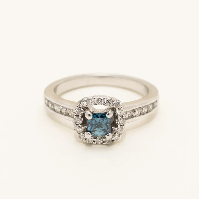 Cushion Cut Blue Diamond Halo Ring in 14kt White Gold (1ct tw)