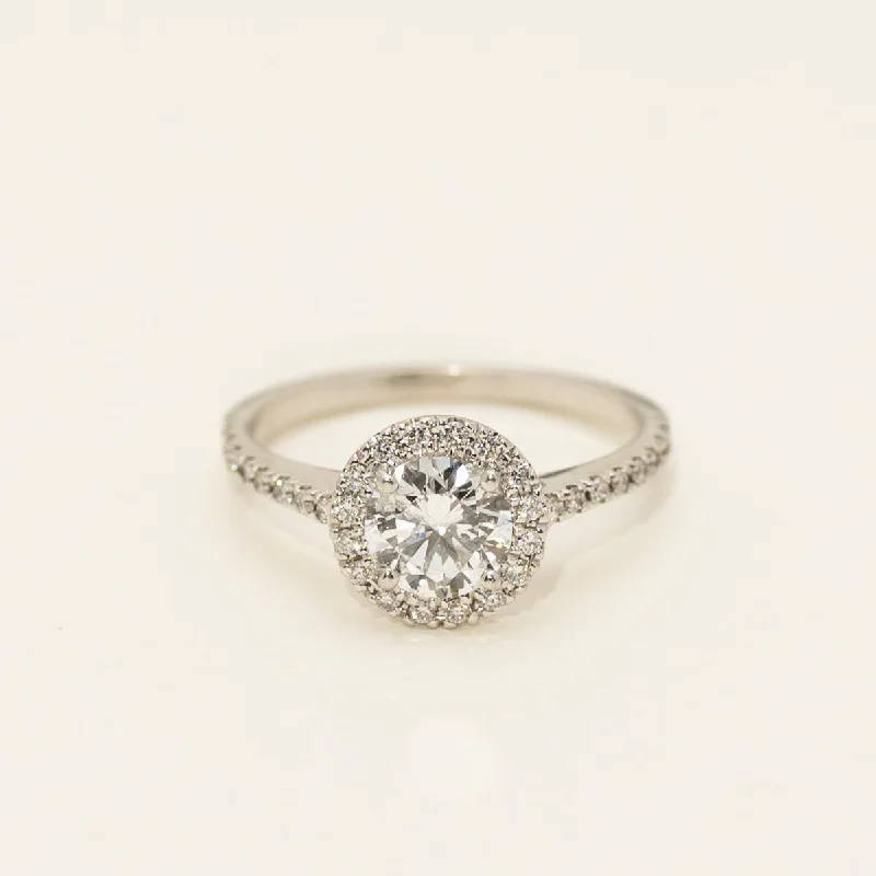 Diamond Halo Engagement Ring in 14kt White Gold (1ct tw)