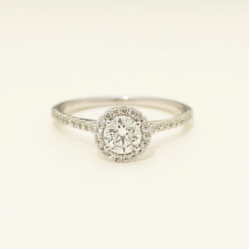 Diamond Halo Engagement Ring in 14kt White Gold (3/4ct tw)