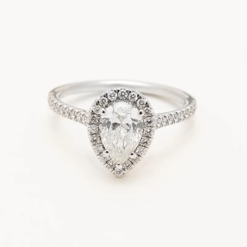 Pear Diamond Halo Engagement Ring in 14kt White Gold (1 1/3ct tw)