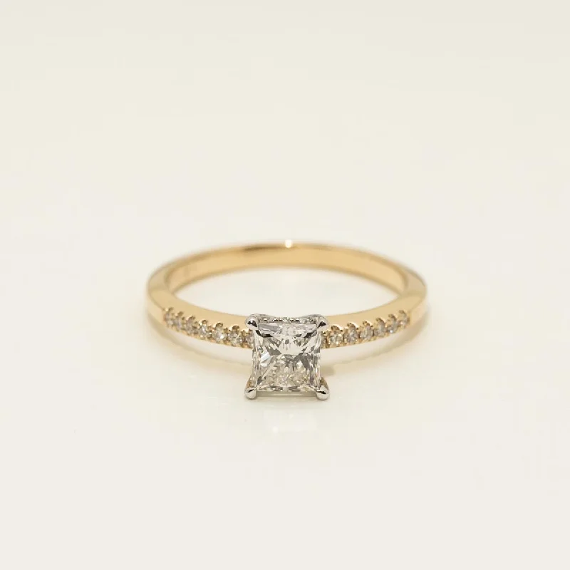 Princess Cut Diamond Engagement Ring in 14kt Yellow Gold and White Gold (7/8ct tw)