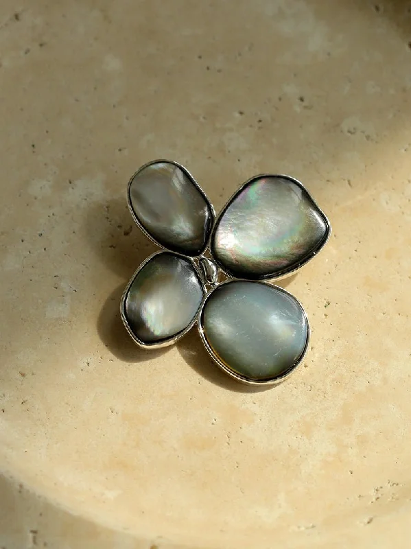 Exquisite Natural Black Mother-of-Pearl Lilac Flower Brooch